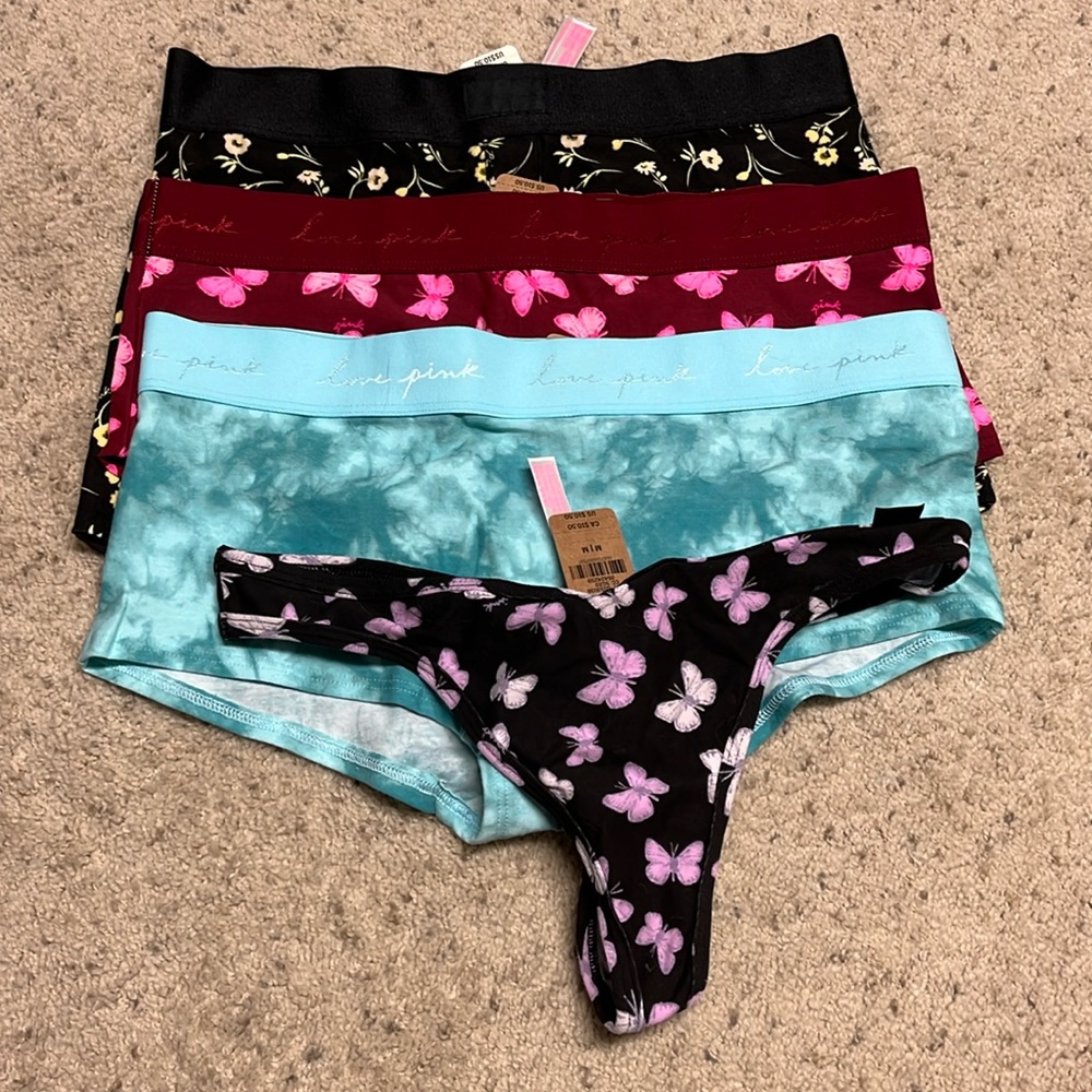 NWT Victoria’s Secret PINK Panties 4 Pair Bundle. Size Medium